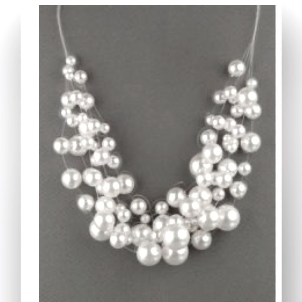 White pearl necklace bridal, bridal party, formal dressy